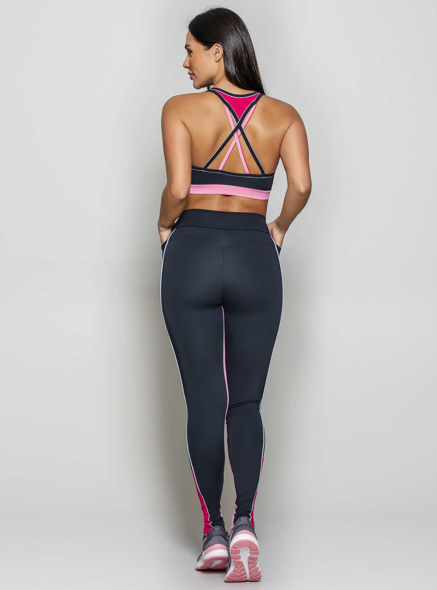 Top com Tiras Brave Preto / Rosa 18