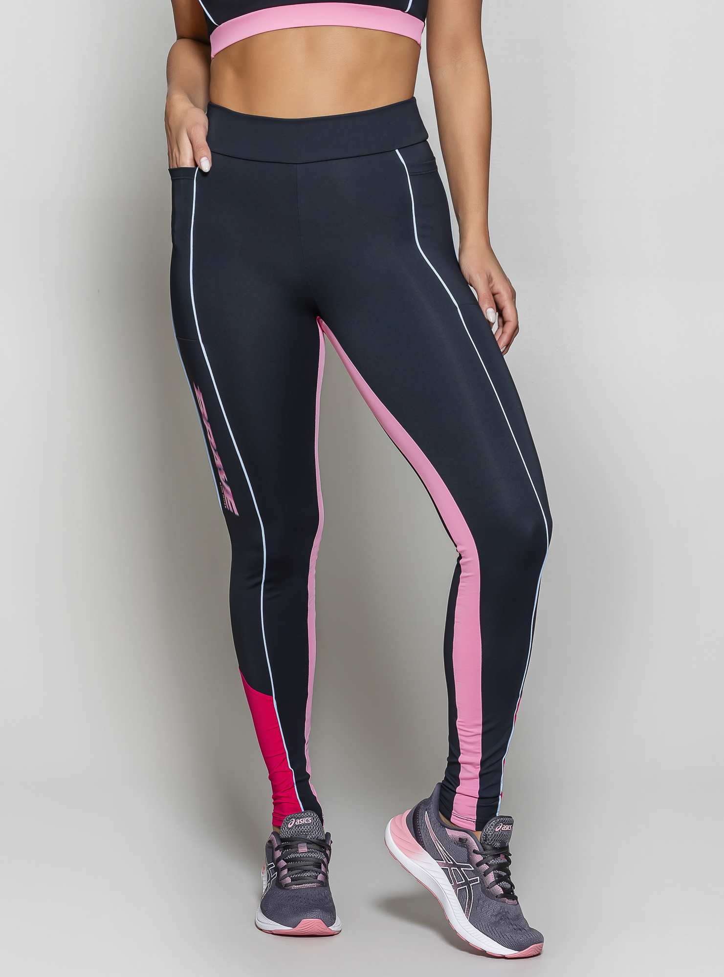 Legging com Bolso Brave Preto / Rosa 18