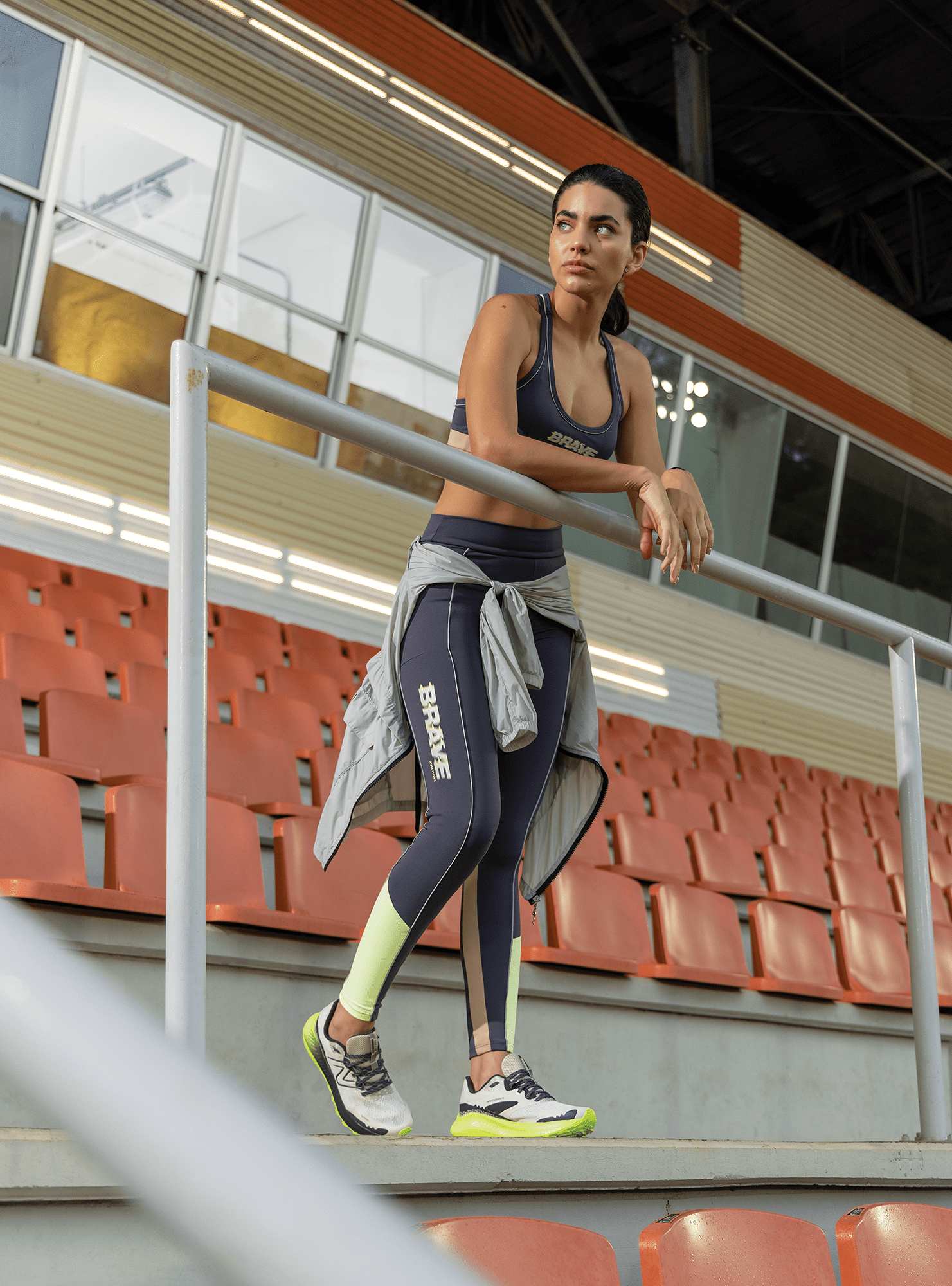 Legging com Bolso Brave Cinza 02 / Bege 09