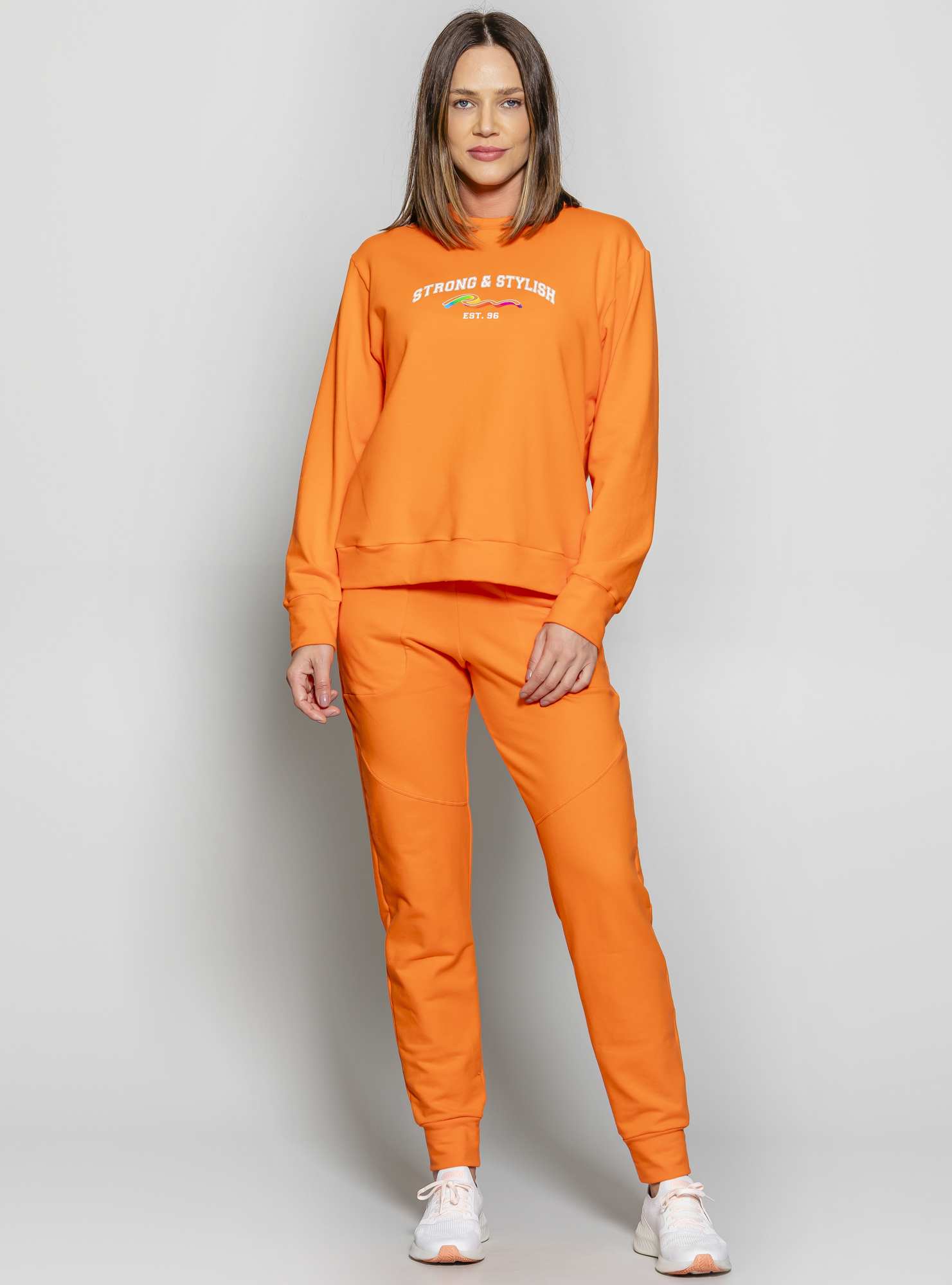Calça Jogger de Moletinho Laranja 04