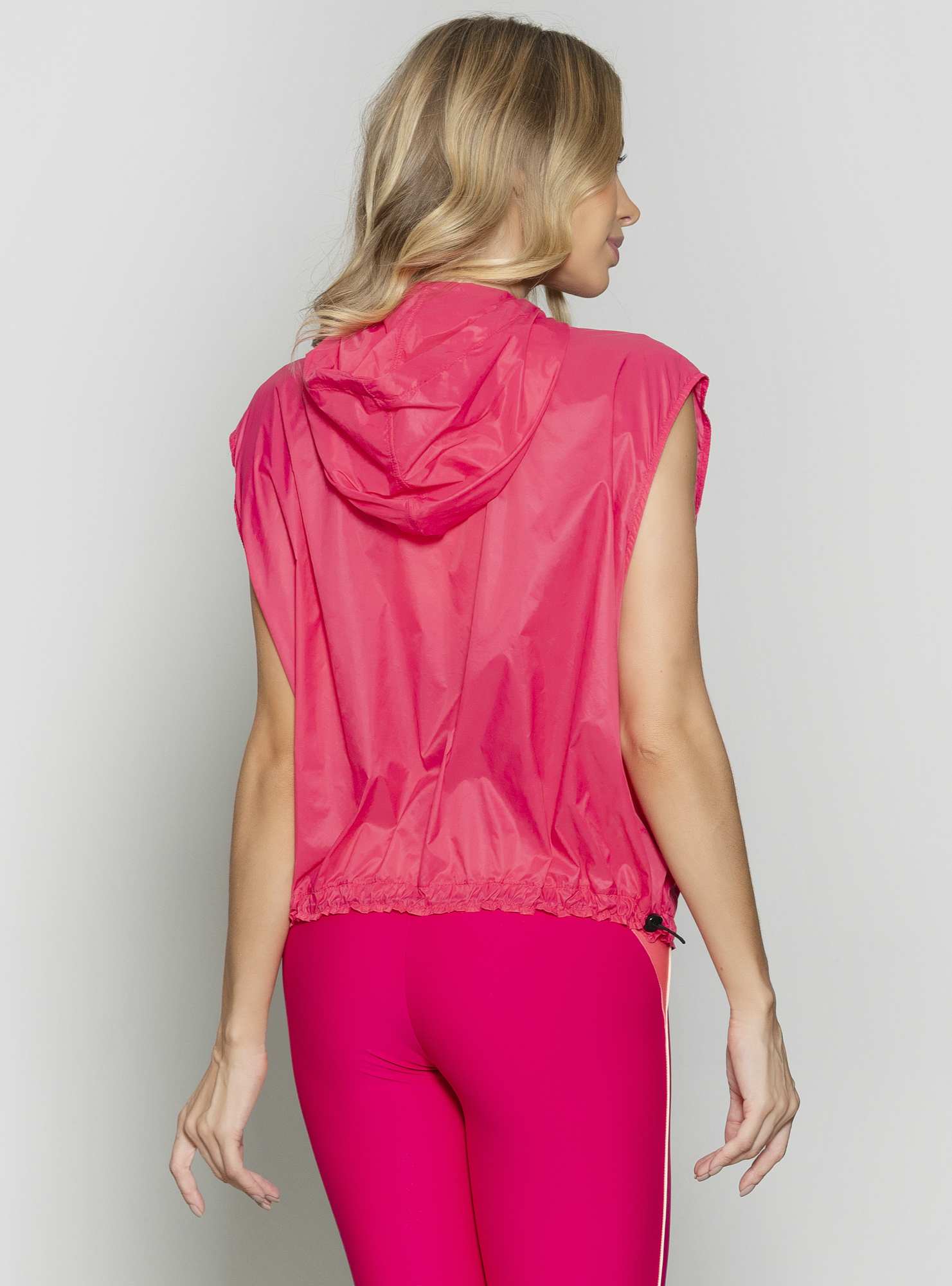 Colete Com Capuz Utility Rosa 01