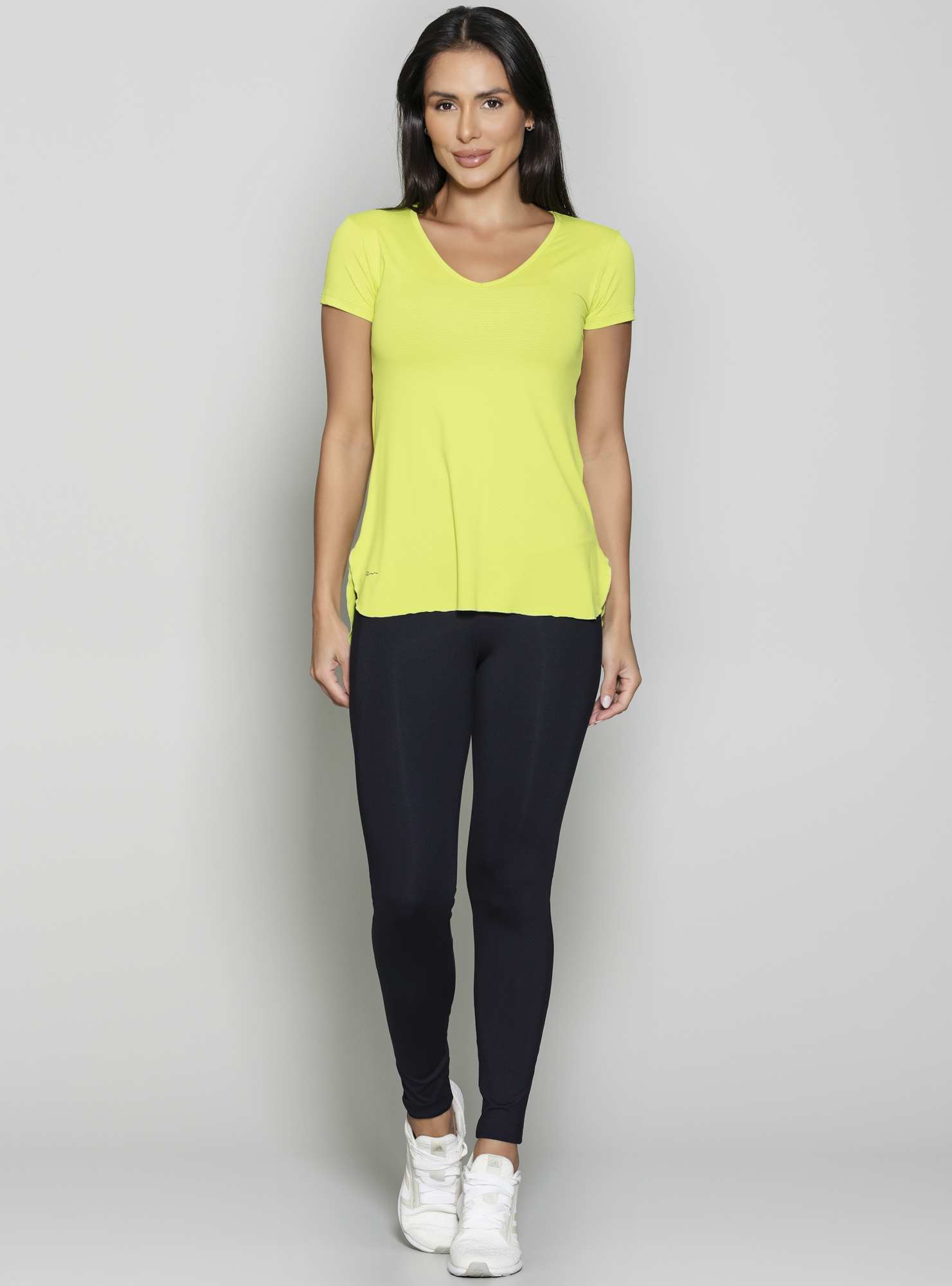 Blusa Alongada Essencial Verde 03