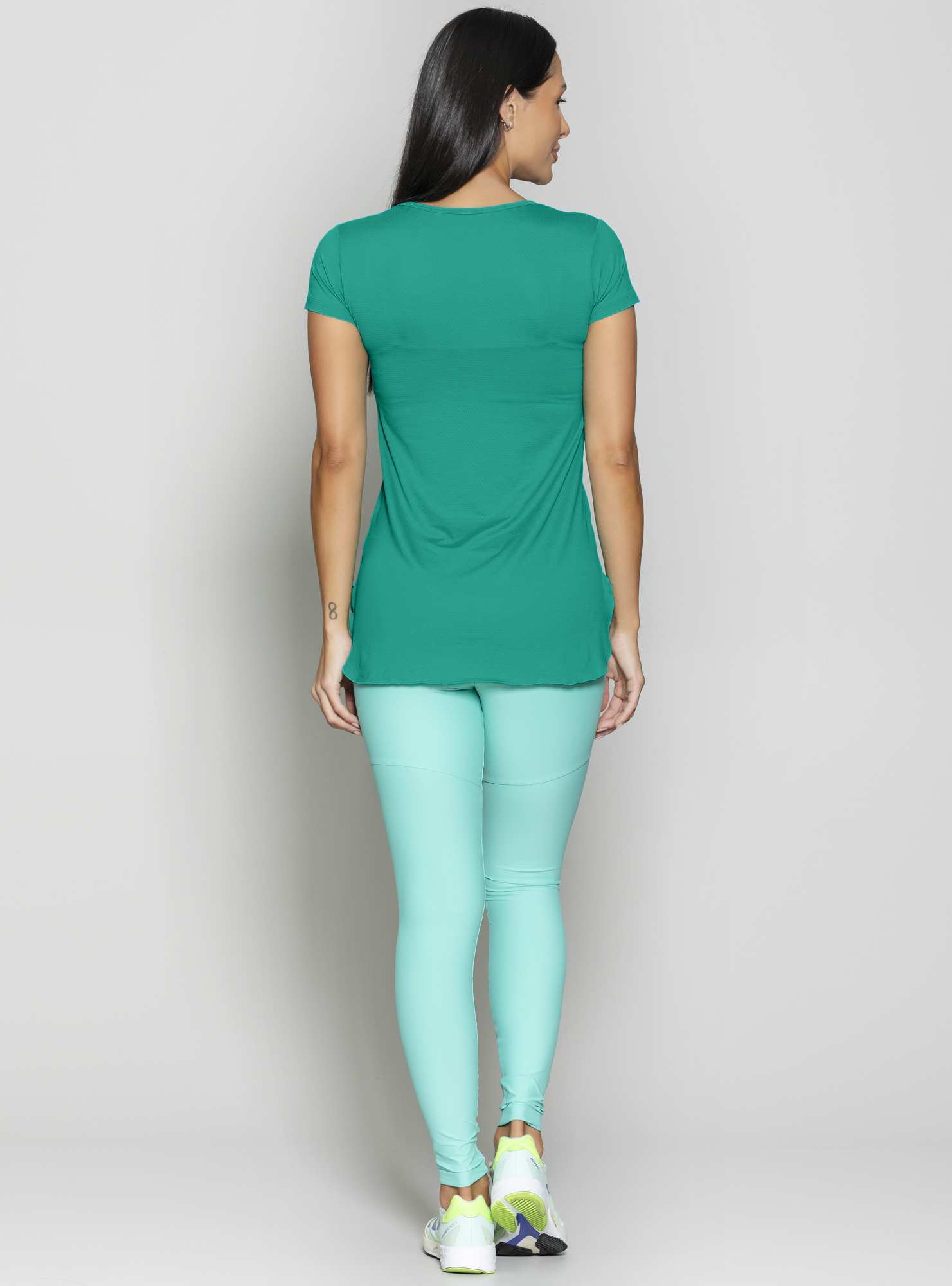 Blusa Alongada Essencial Verde 19