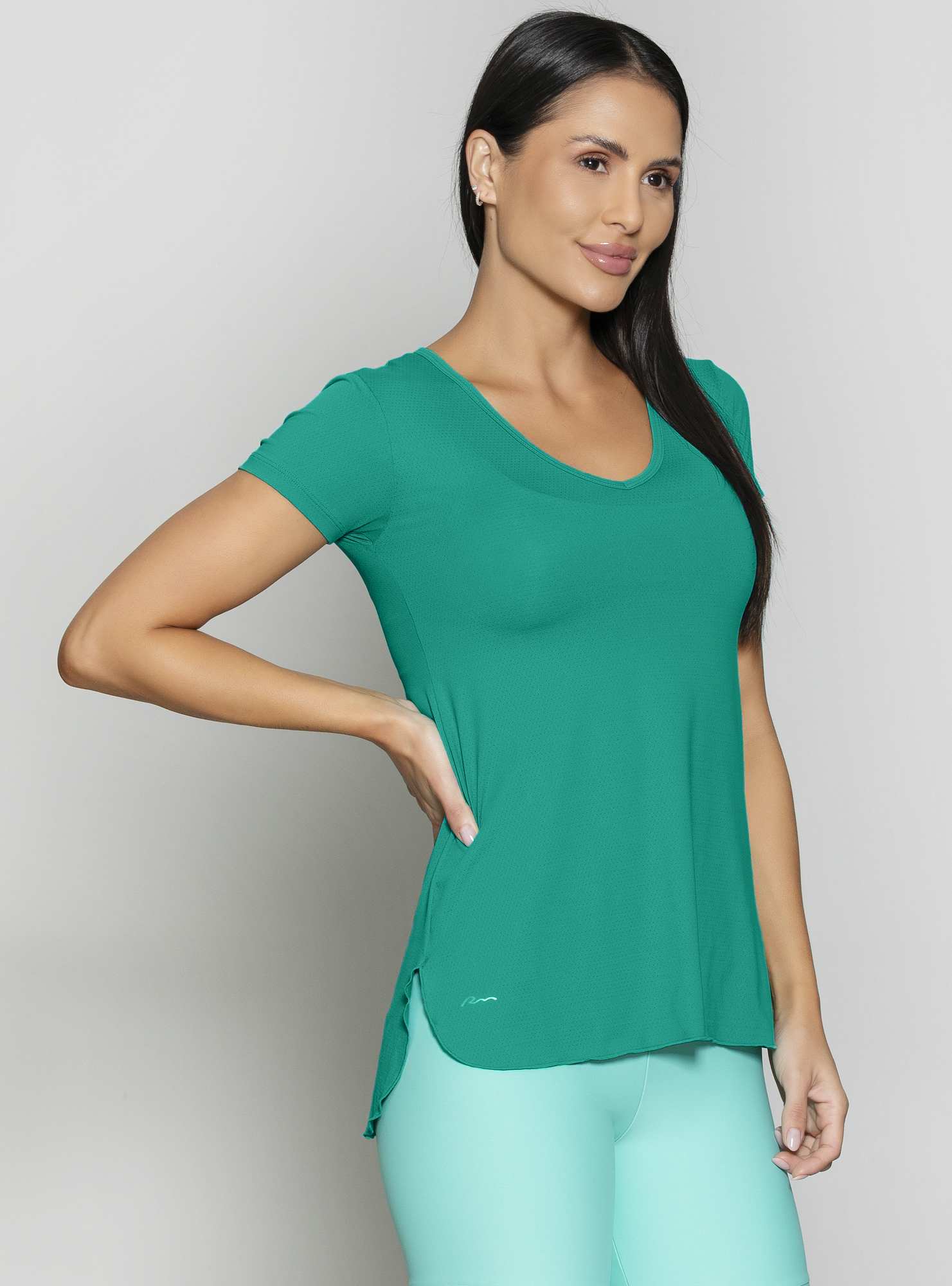 Blusa Alongada Essencial Verde 19