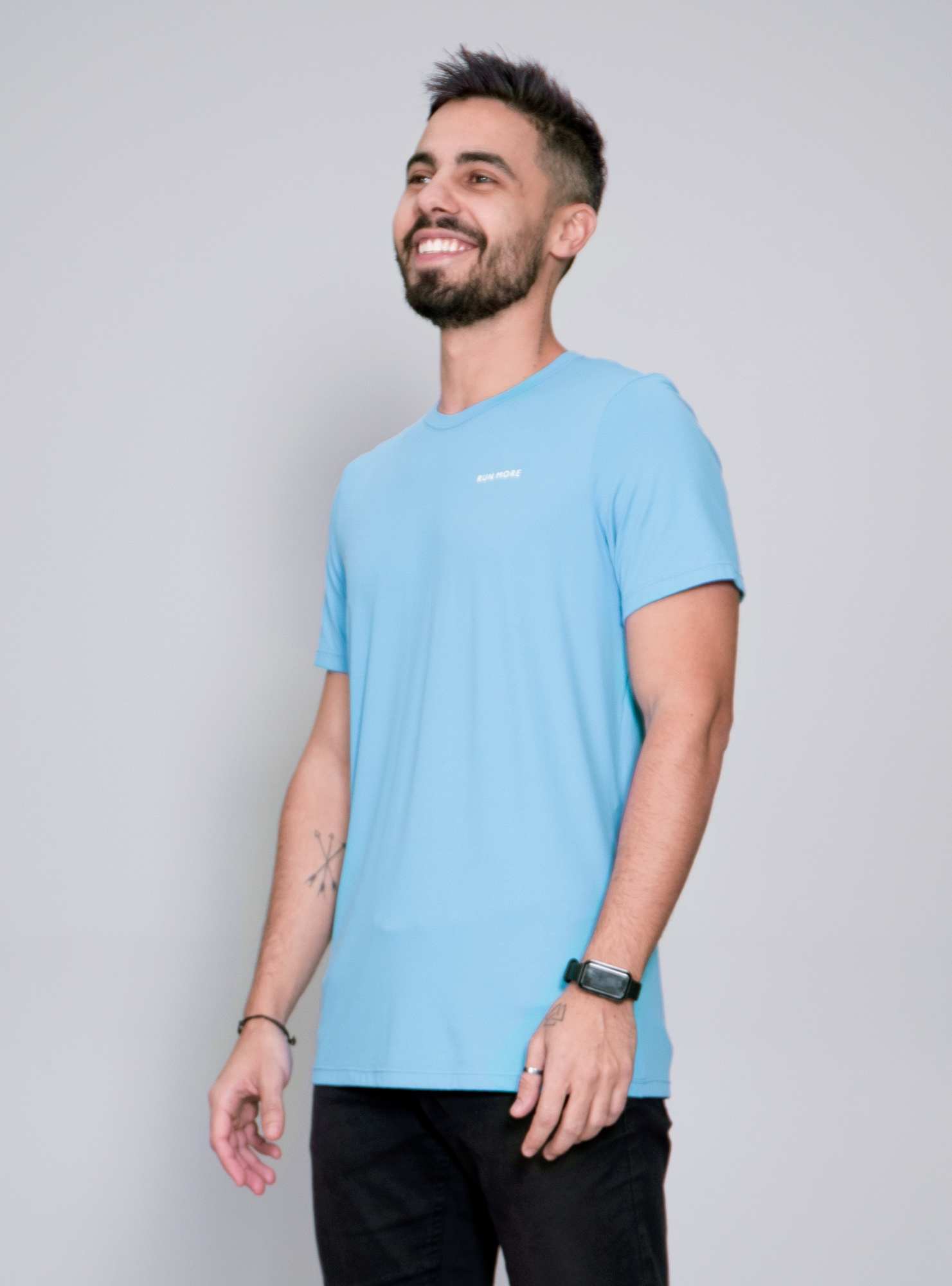 Camiseta Masculina Essencial Azul 38