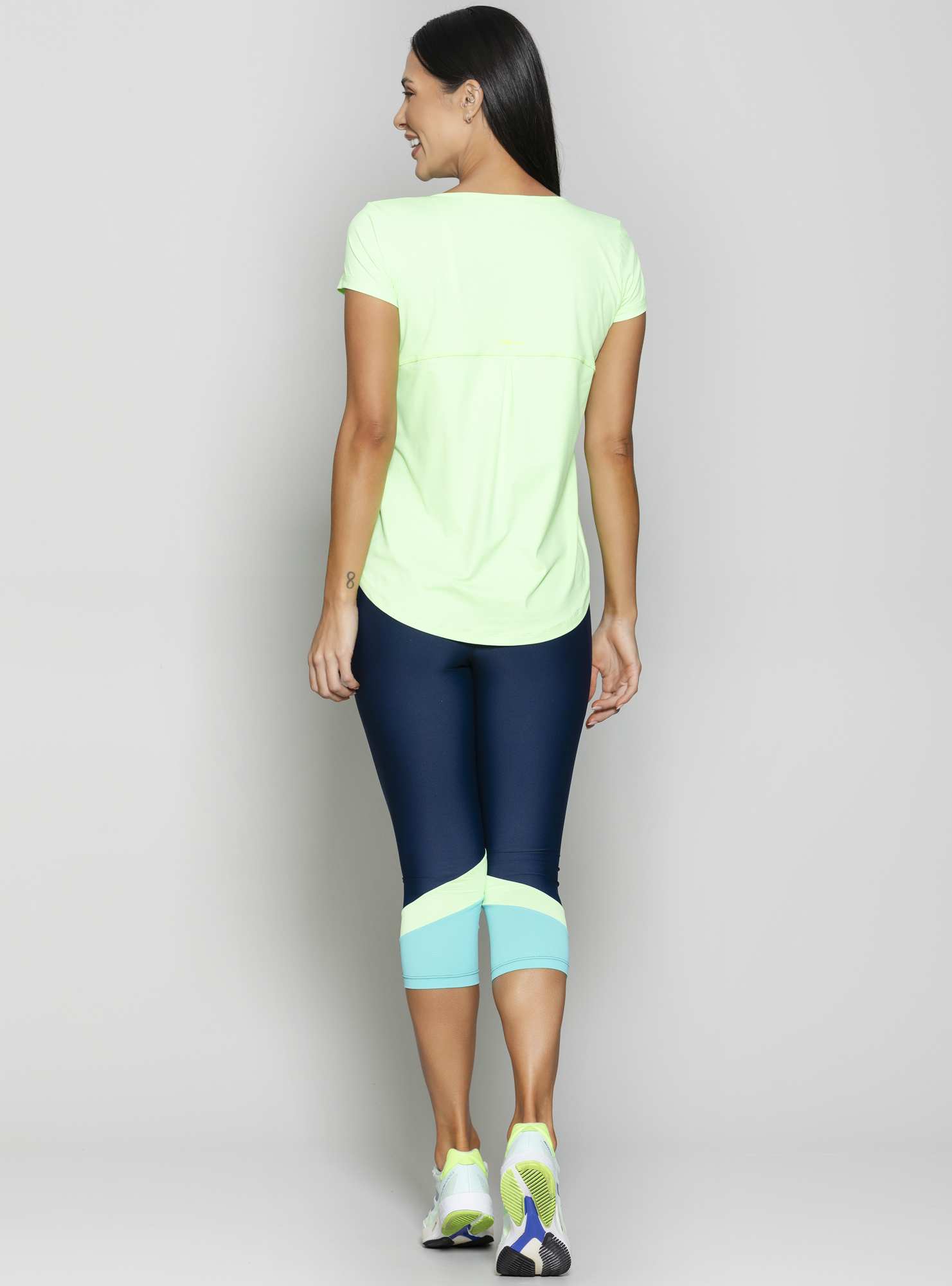 Blusa Alongada Fly Verde 09
