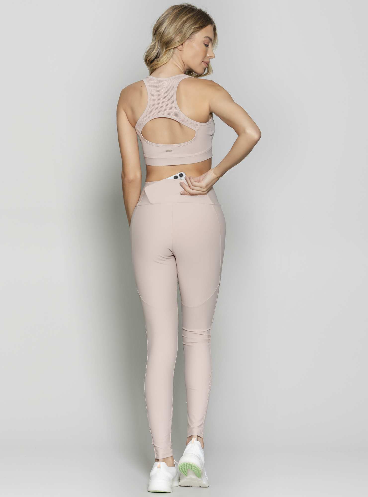 Legging Com Recortes Essencial Bege 09