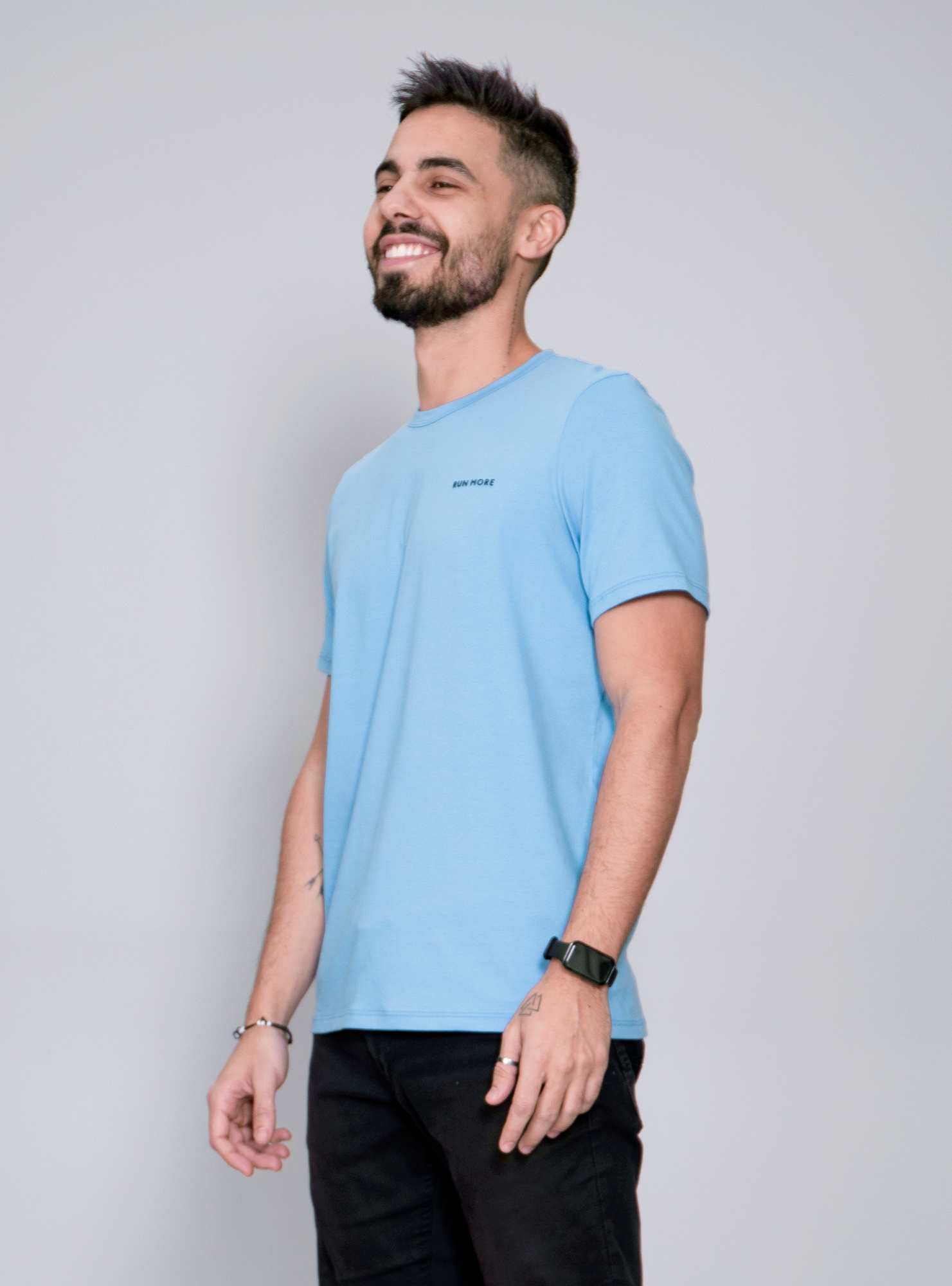 Camiseta Masculina Essencial Azul 38