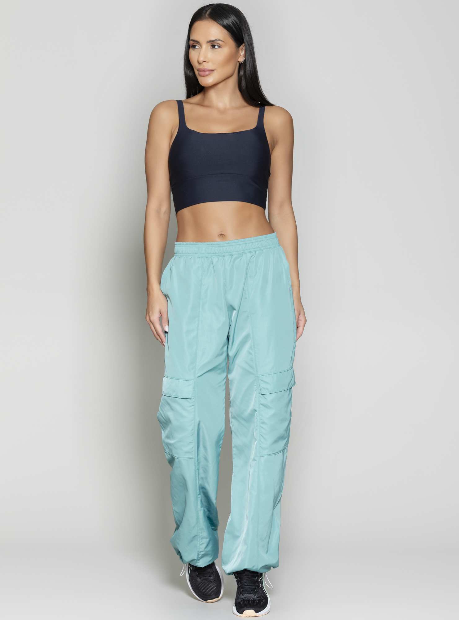 Calça Com Bolsos Utility Verde 10