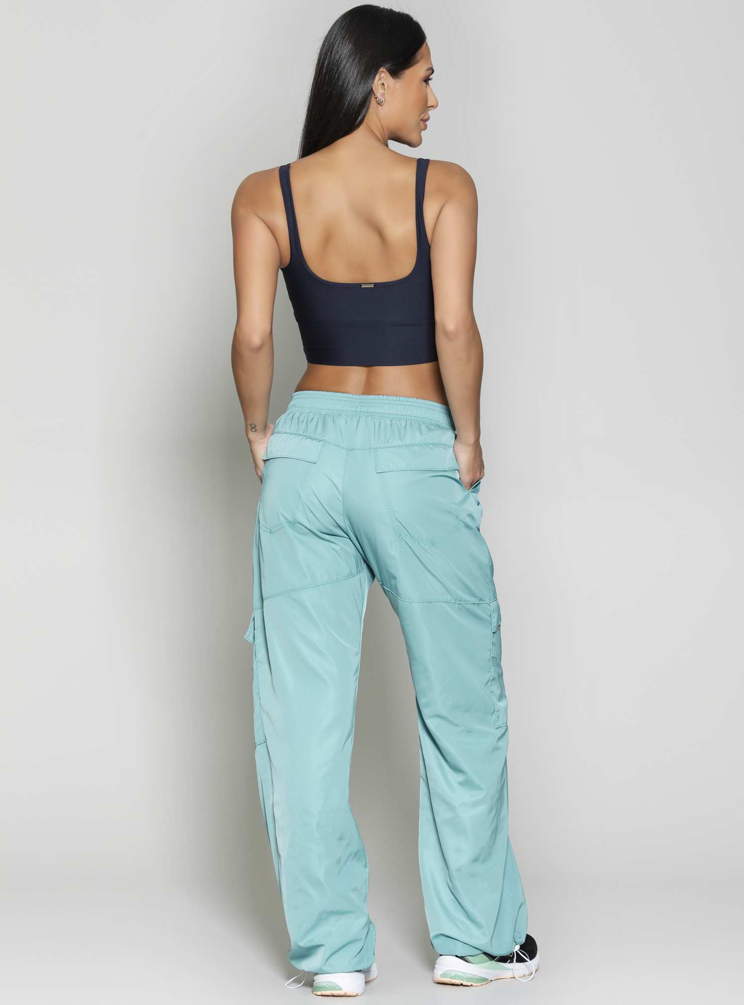 Calça Com Bolsos Utility Verde 10