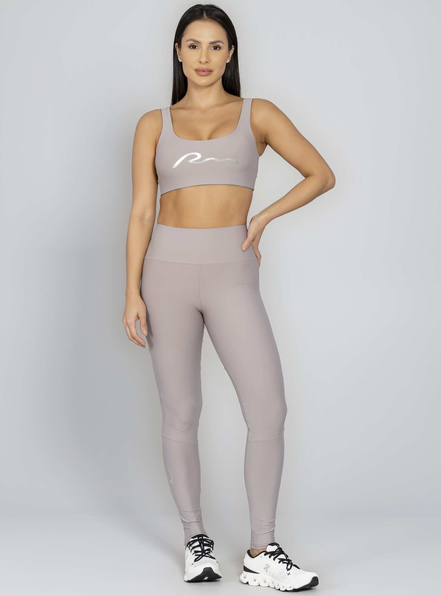 Top Minimal Essencial Cinza 28 / Prata