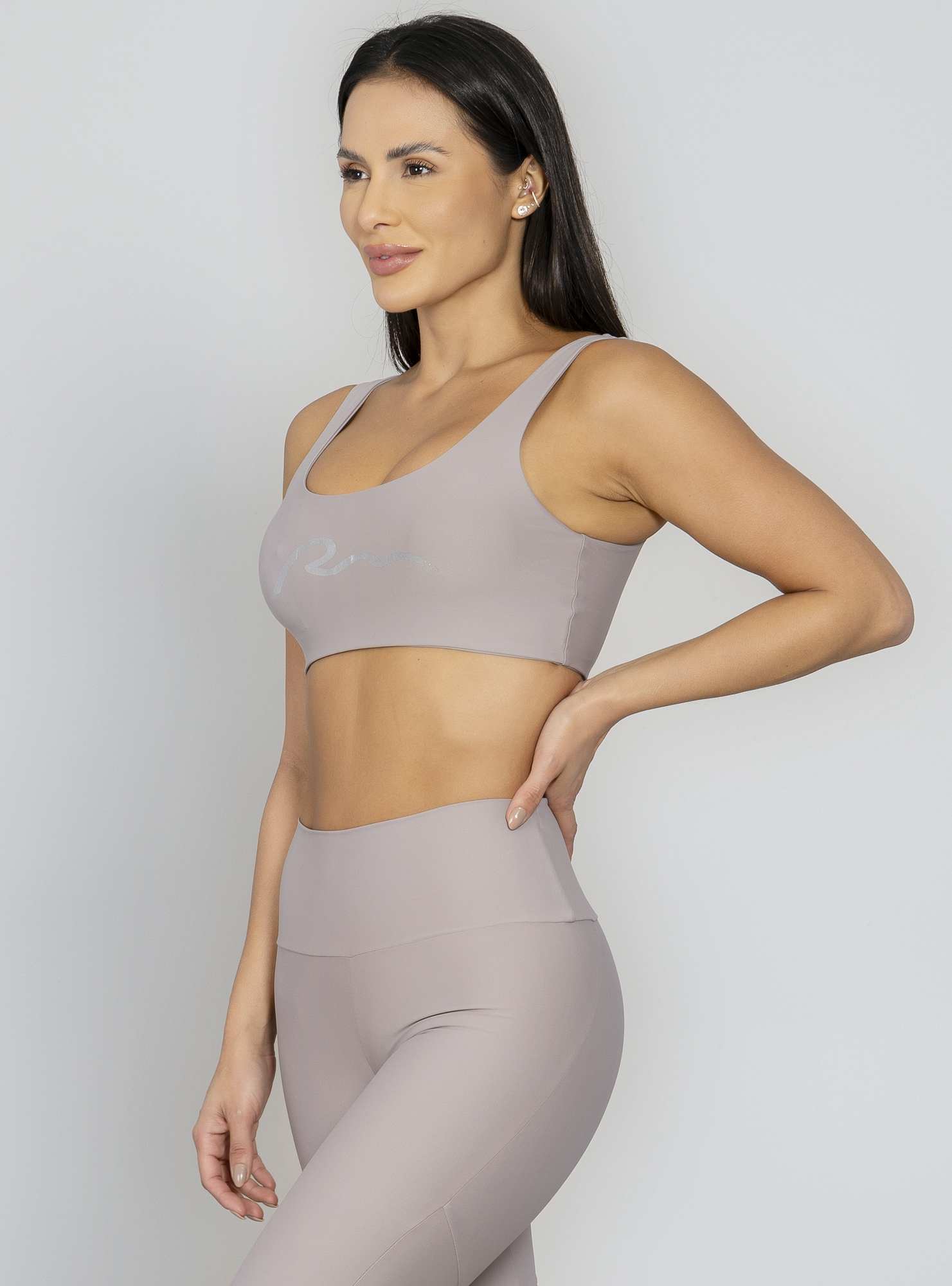 Top Minimal Essencial Cinza 28 / Prata