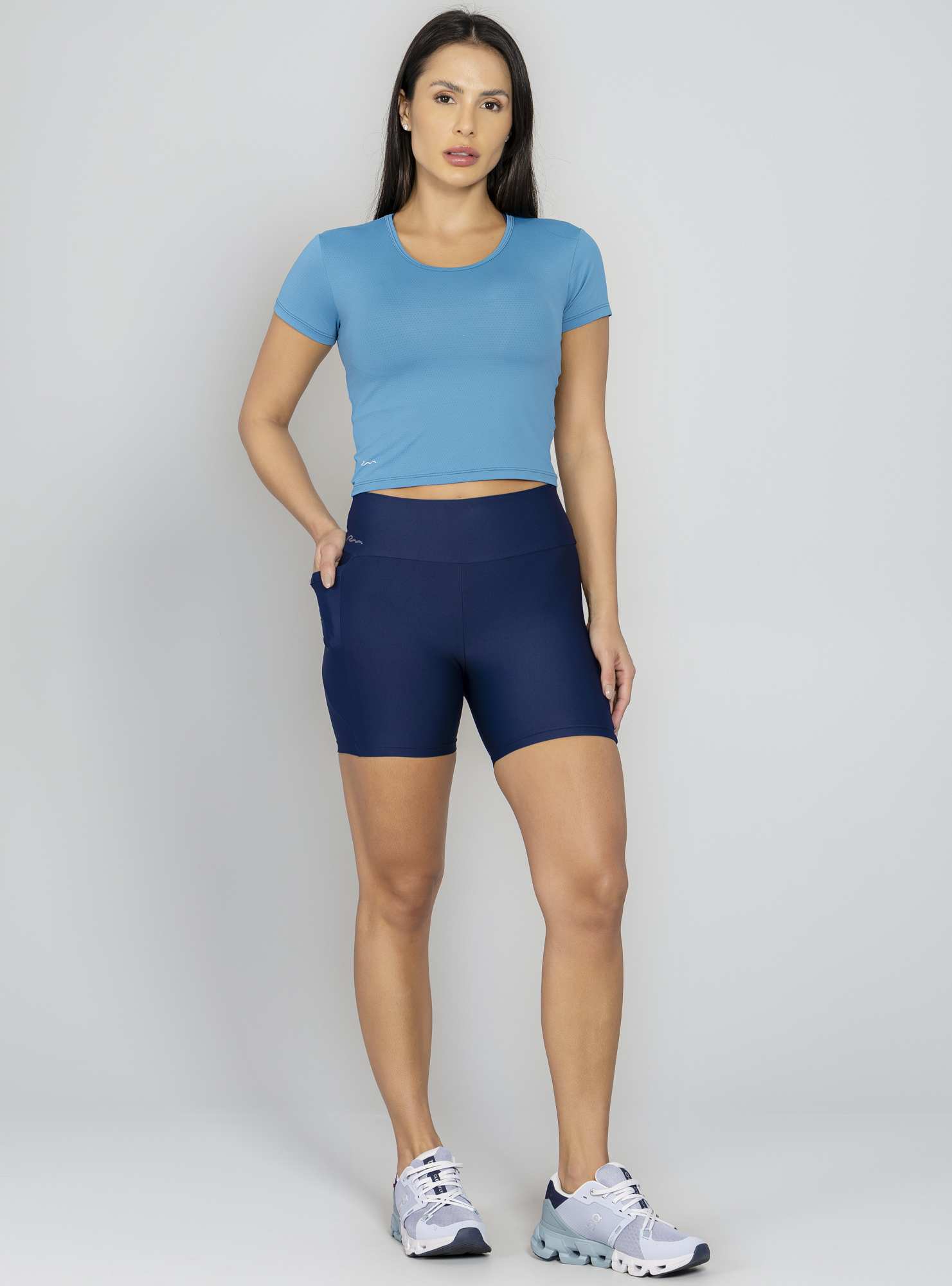 Blusa Cropped Essencial Azul 27