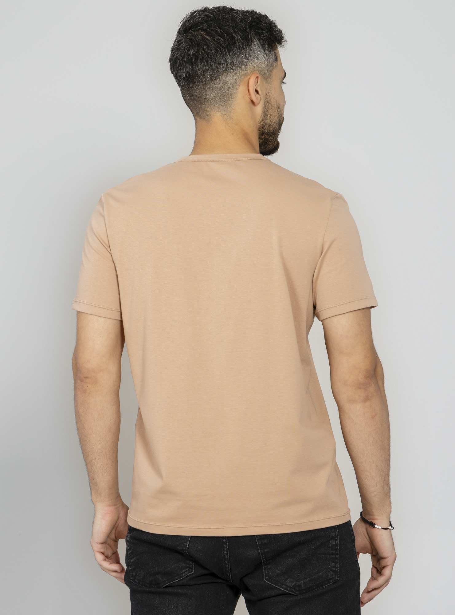 Camiseta Masculina Essencial Bege 03