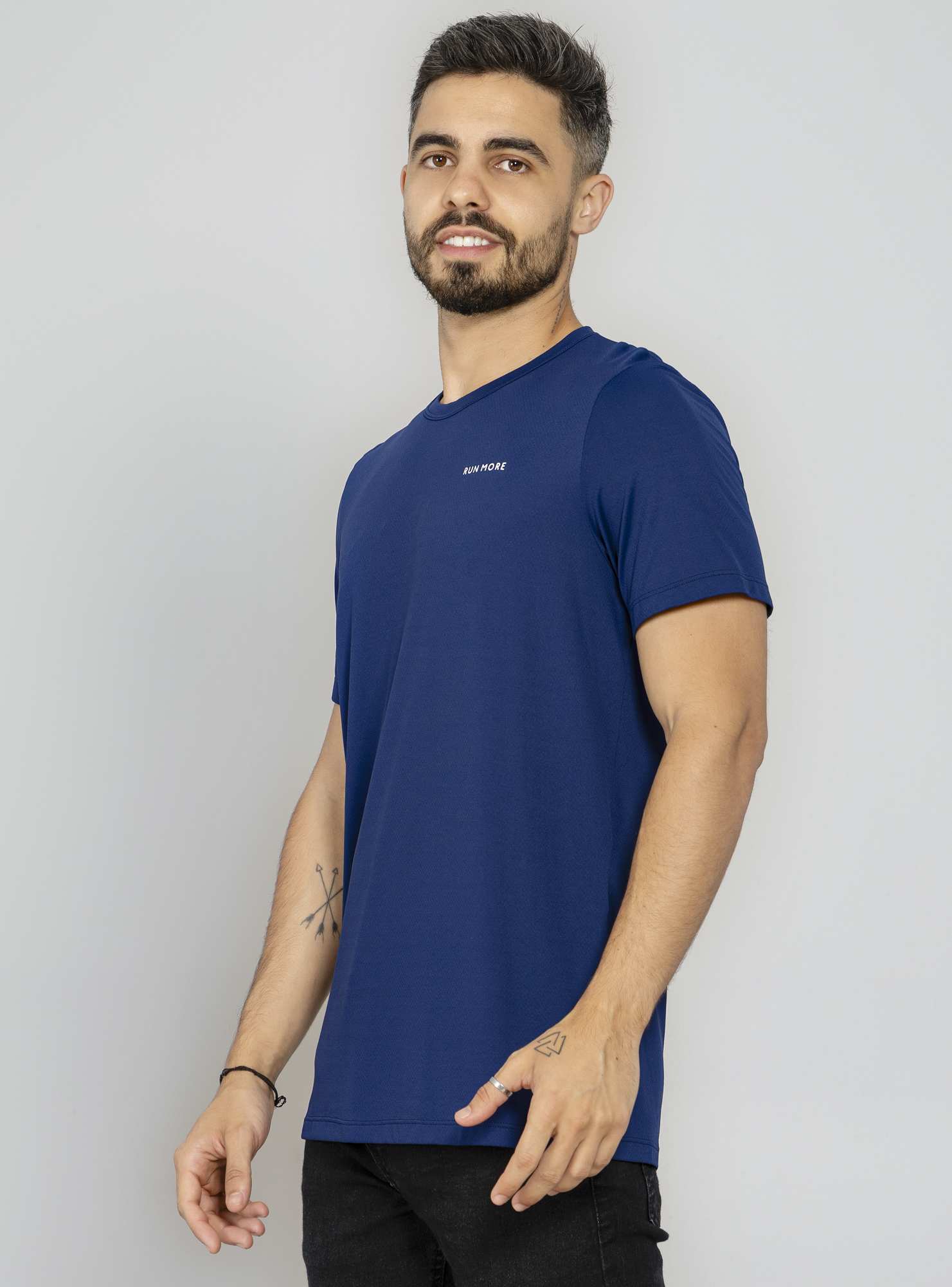 Camiseta Masculina Essencial Azul 02
