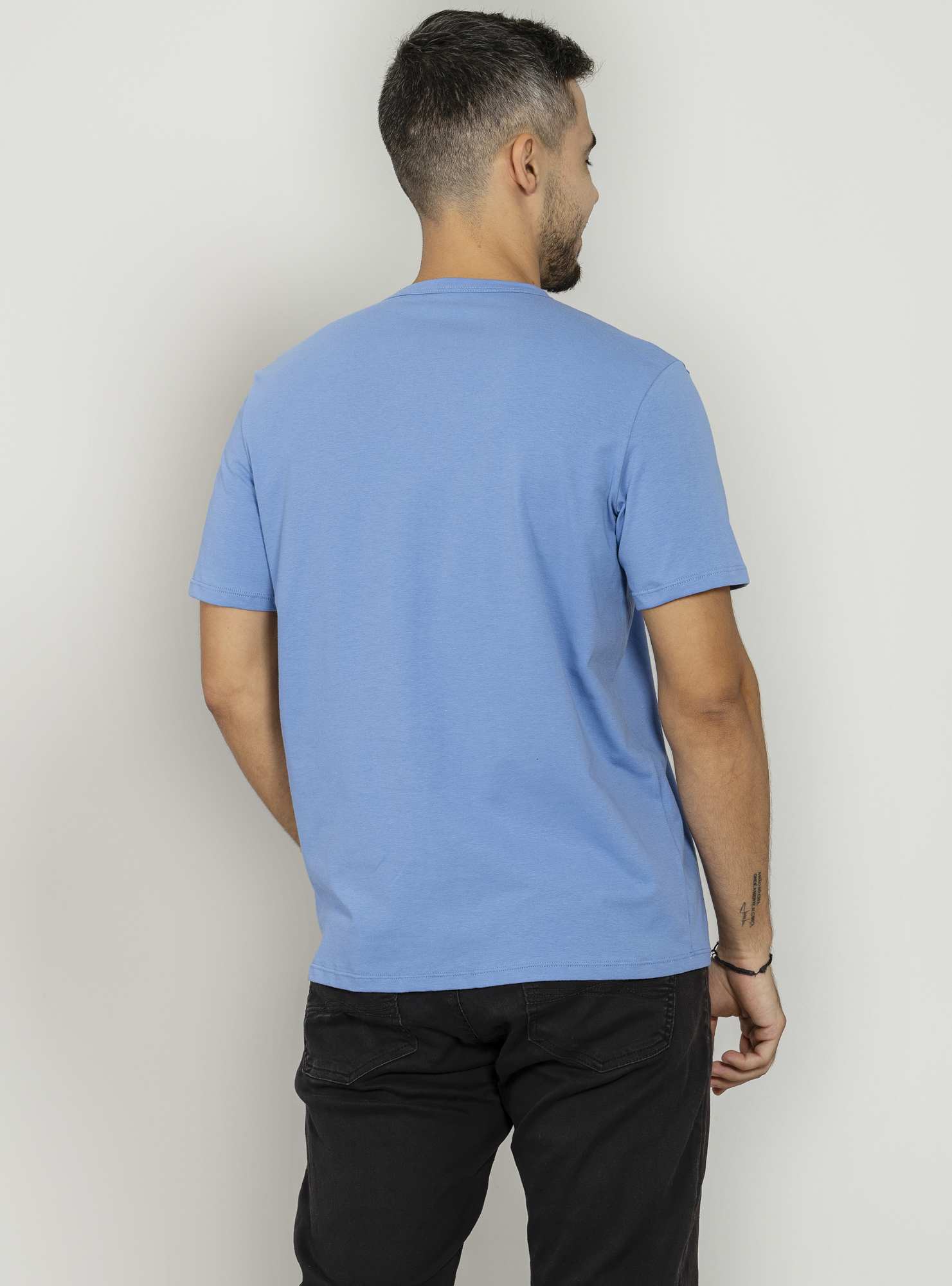 Camiseta Masculina Essencial Azul 20
