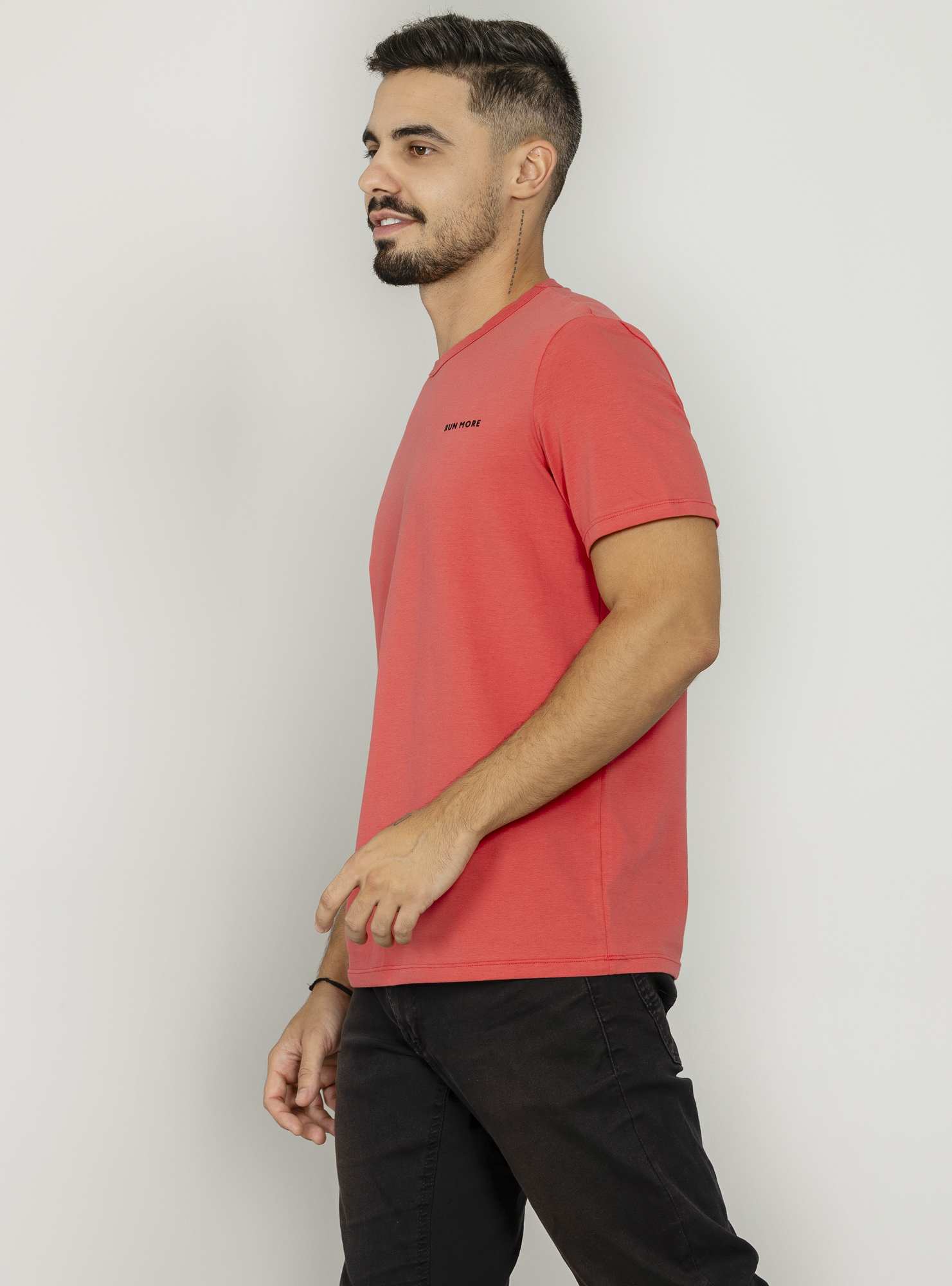 Camiseta Masculina Essencial Ferrugem 04