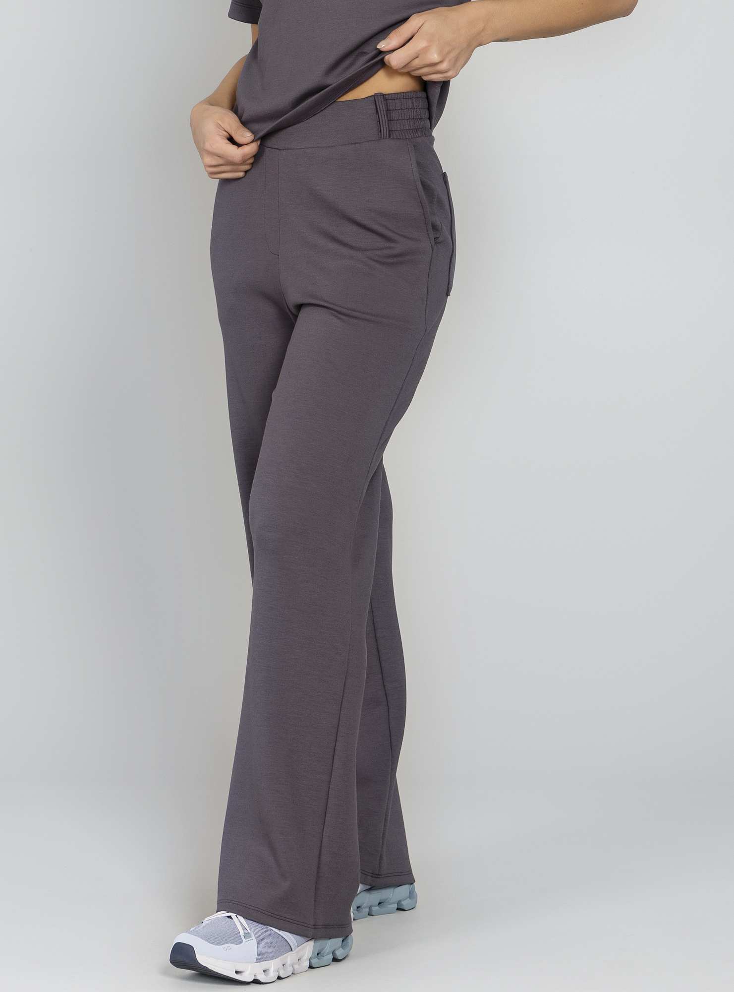 Calça Reta Urban Cozy Cinza 02