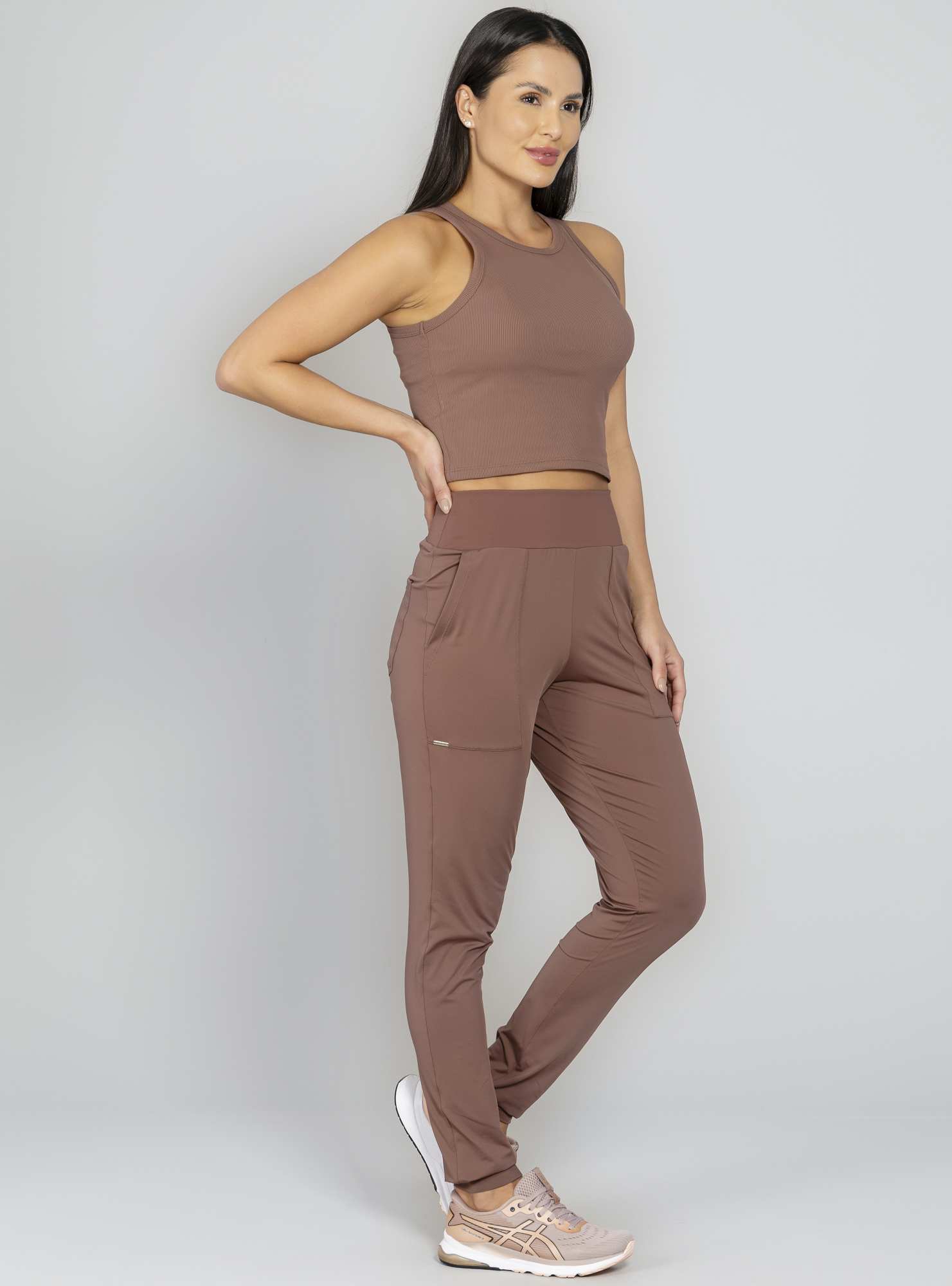 Calça Canelada Blend Marrom 06