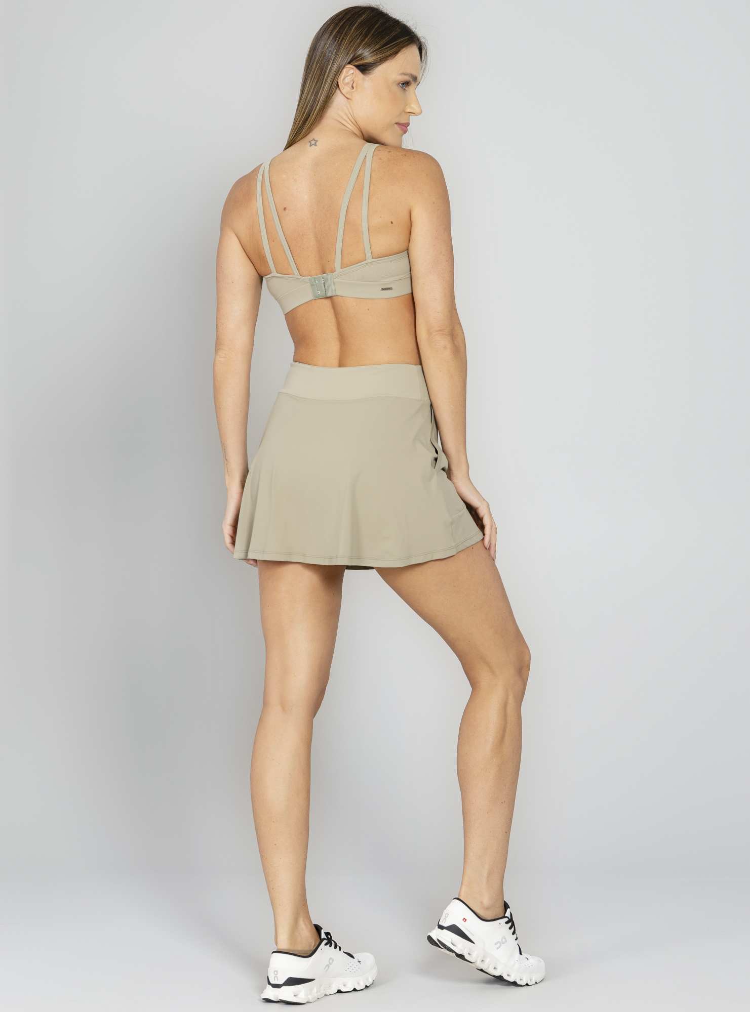 Saia-Short Essencial Verde 24