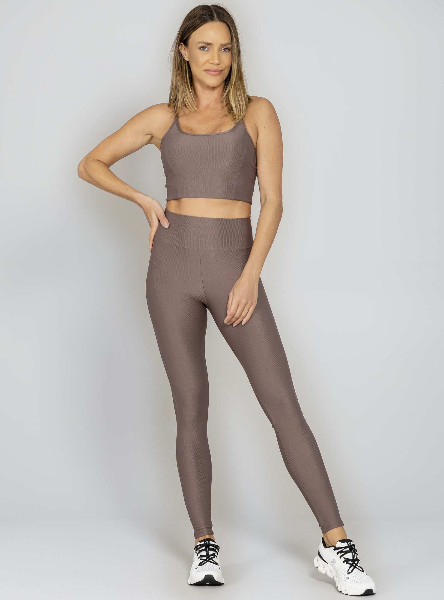 Legging Glow Essencial Marrom 05