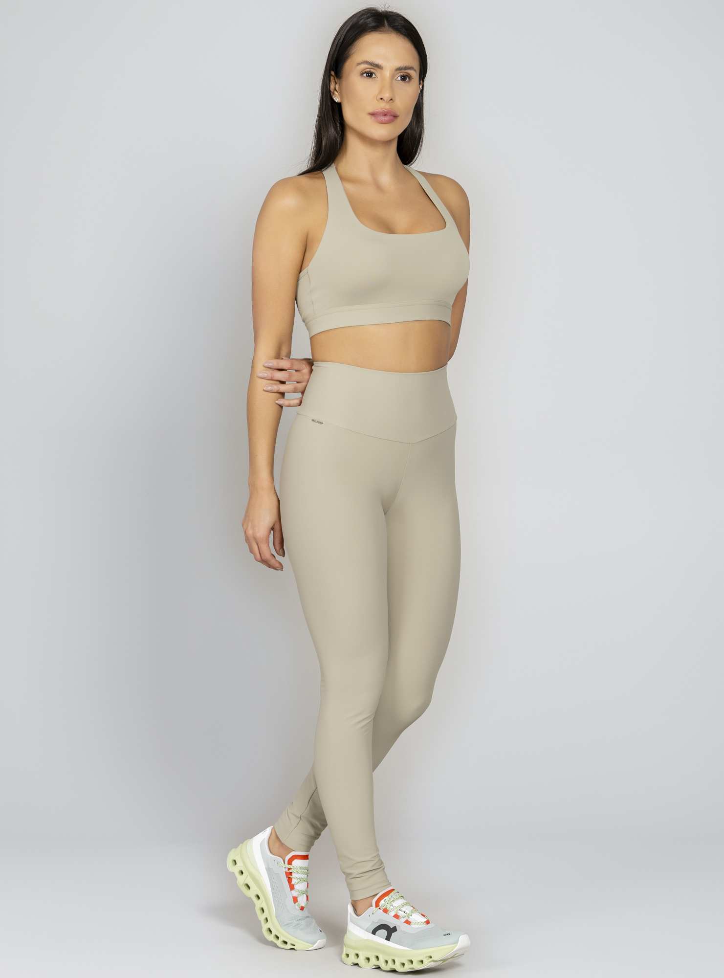 Top Hyper Essencial Verde 24
