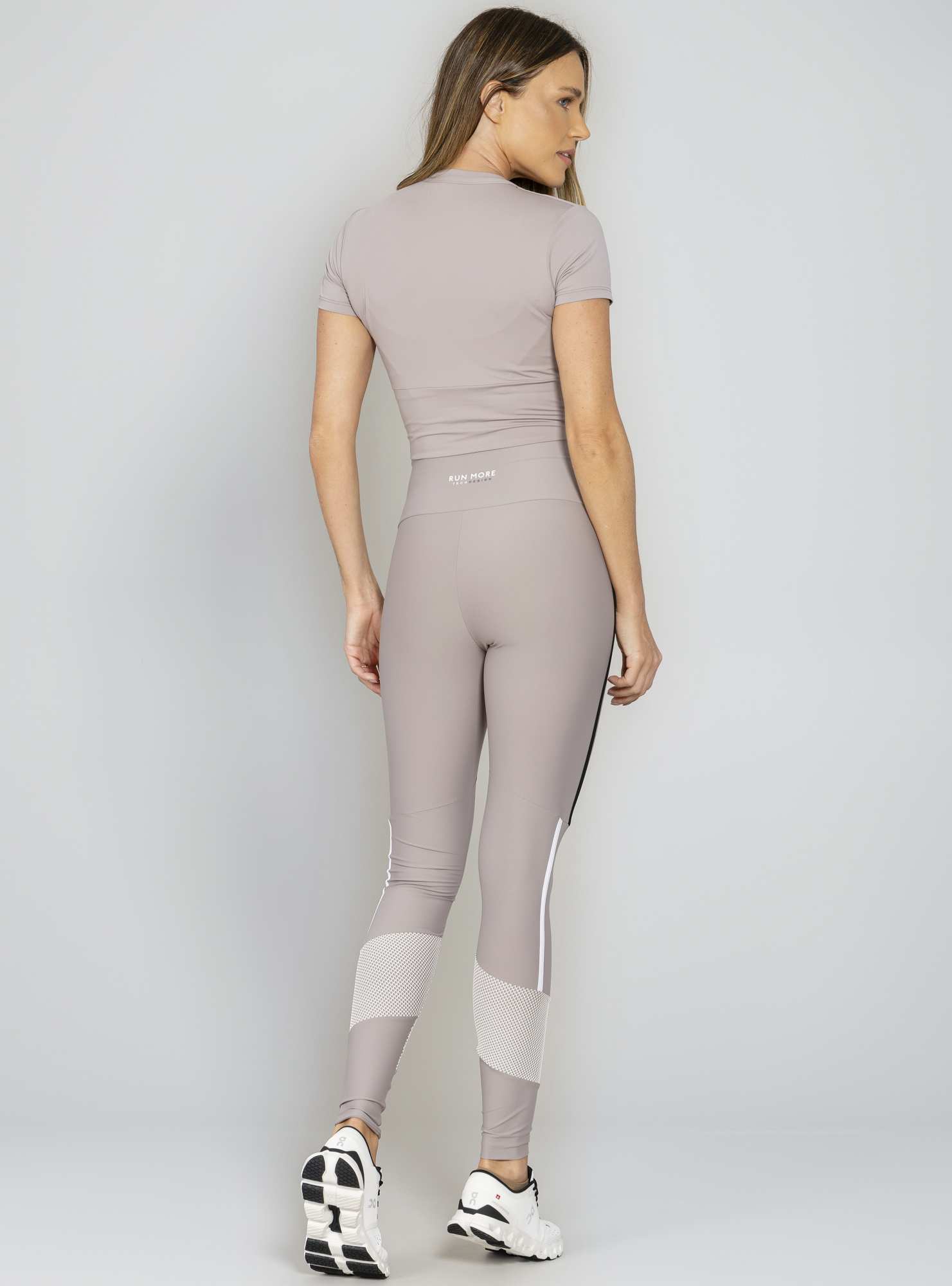 Blusa Cropped Tech Design Cinza 28