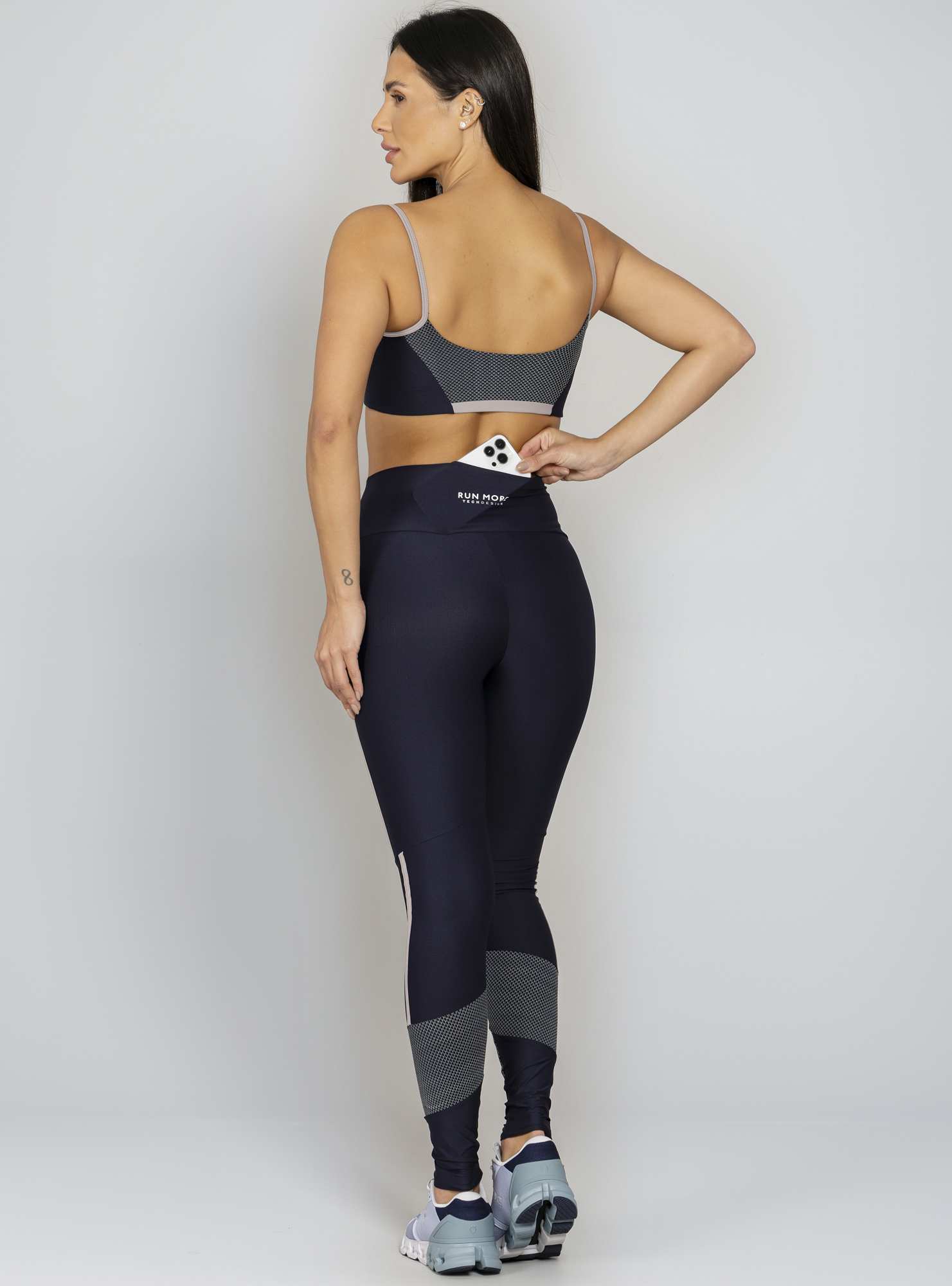 Legging Tech Design Preto / Cinza 28
