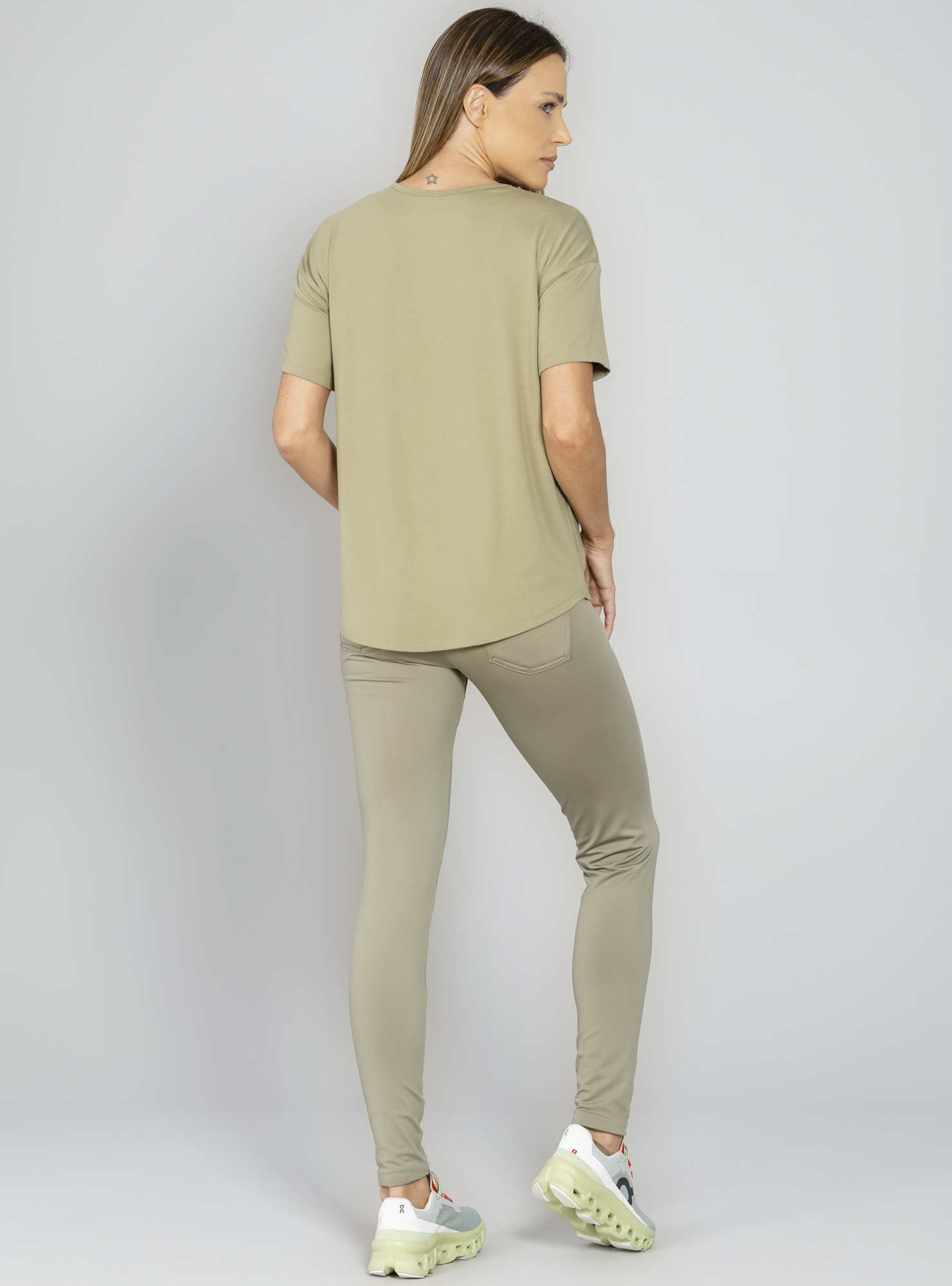 Blusa Alongada Verde 26